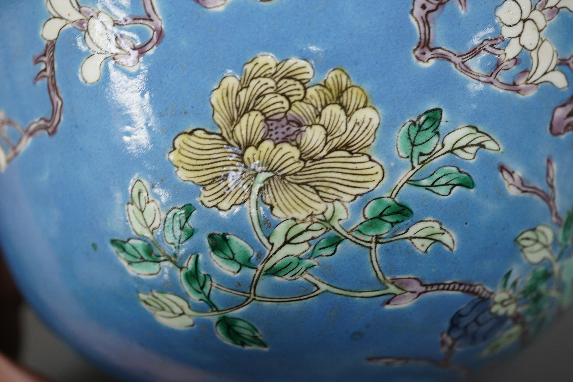 An unusual Chinese famille verte bowl, Guangxu mark, probably Republic Period